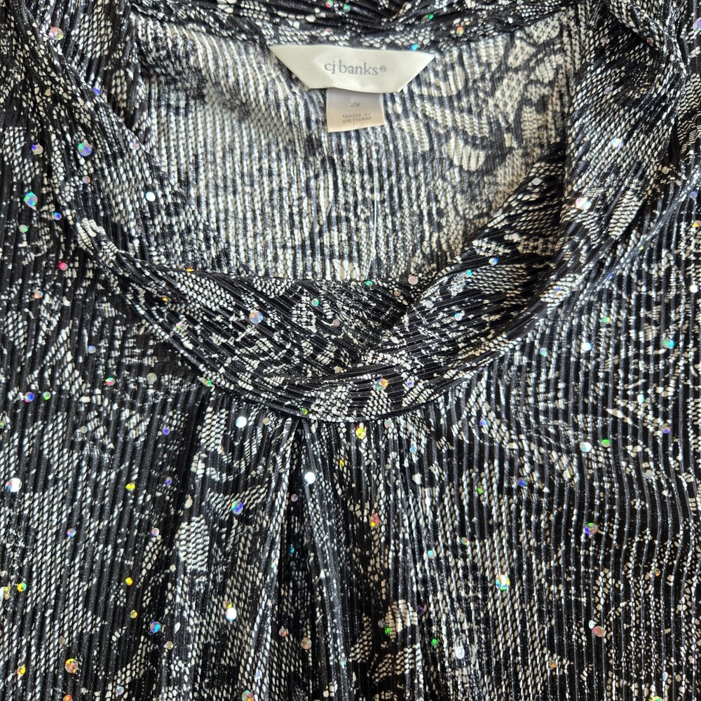 NEW CJ Banks Womens Top Size 2X 20-22W Feminine Shimmering 3/4 Sleeve Party